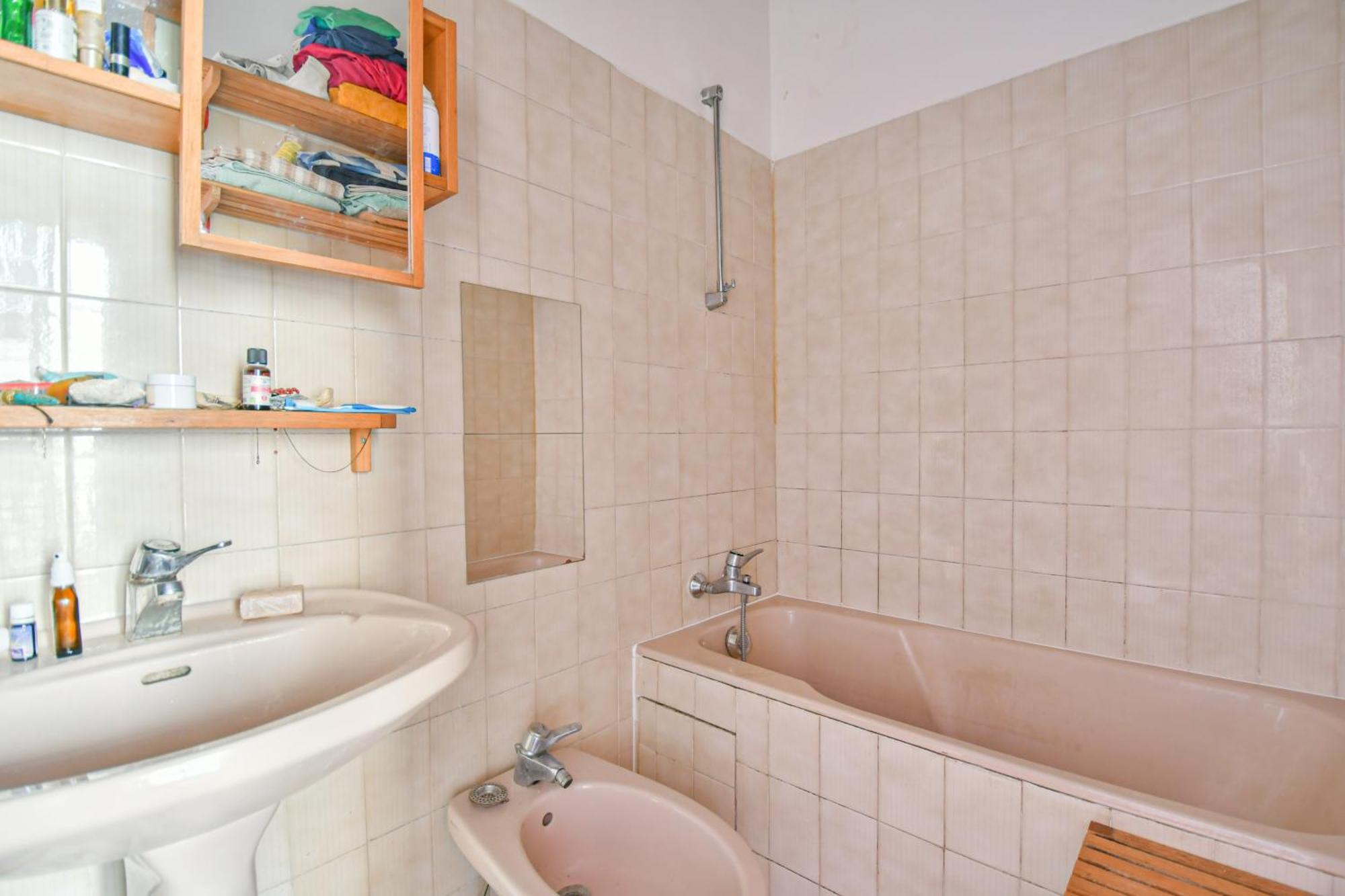 Charming, Light-filled & Calm Bedroom In Paris, Ideal Location Guest house