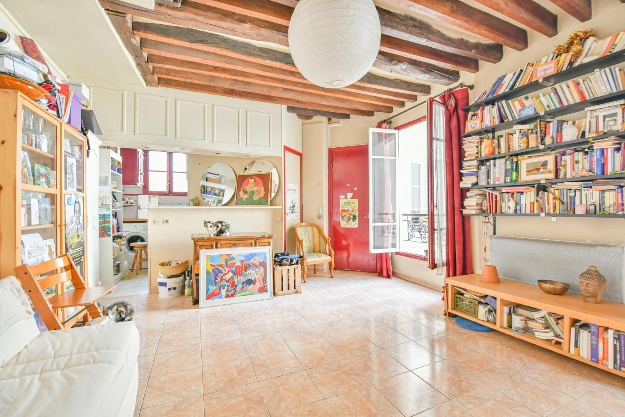 Charming, Light-filled & Calm Bedroom In Paris, Ideal Location *